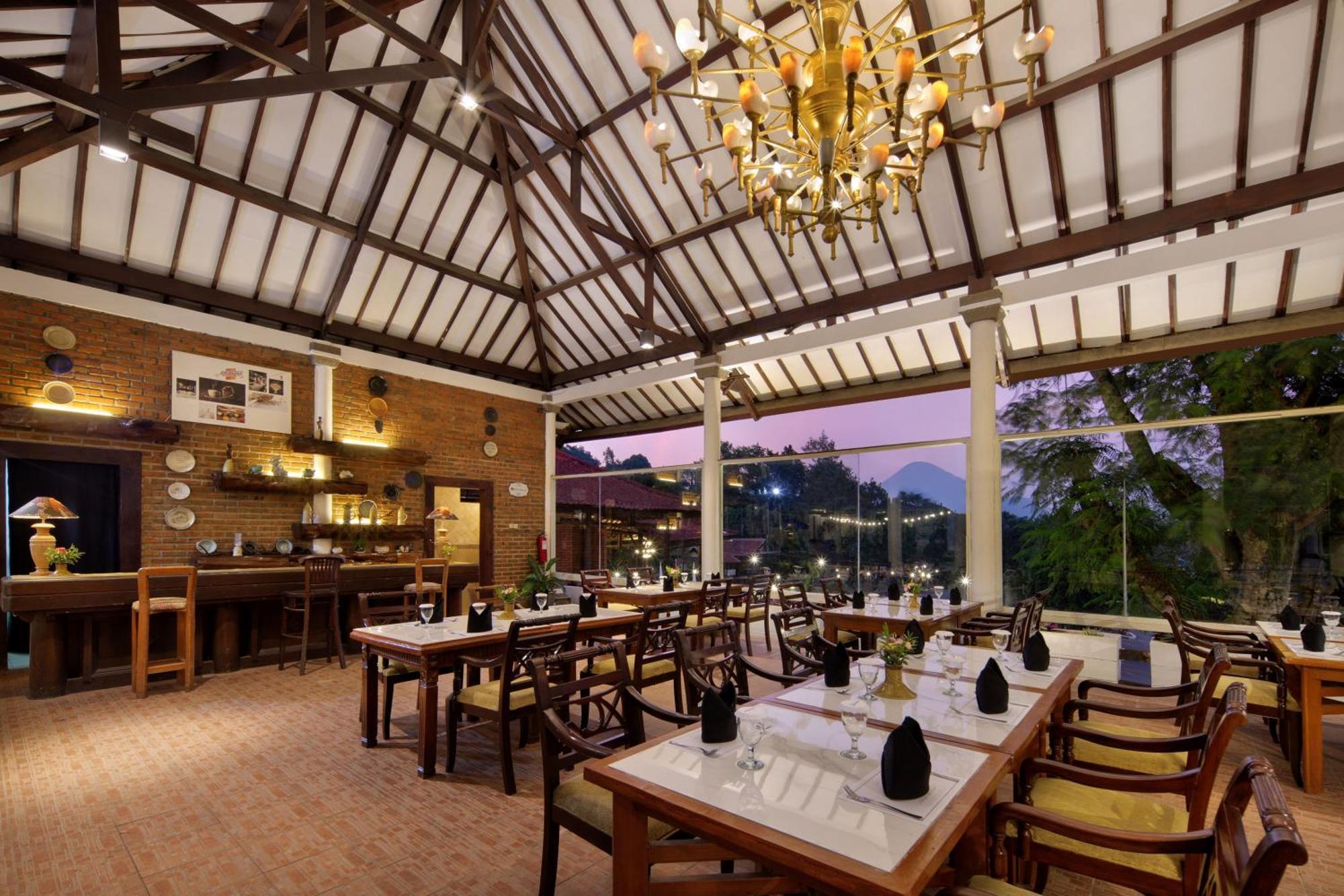 Royal Hotel And Villas טראוואס מראה חיצוני תמונה