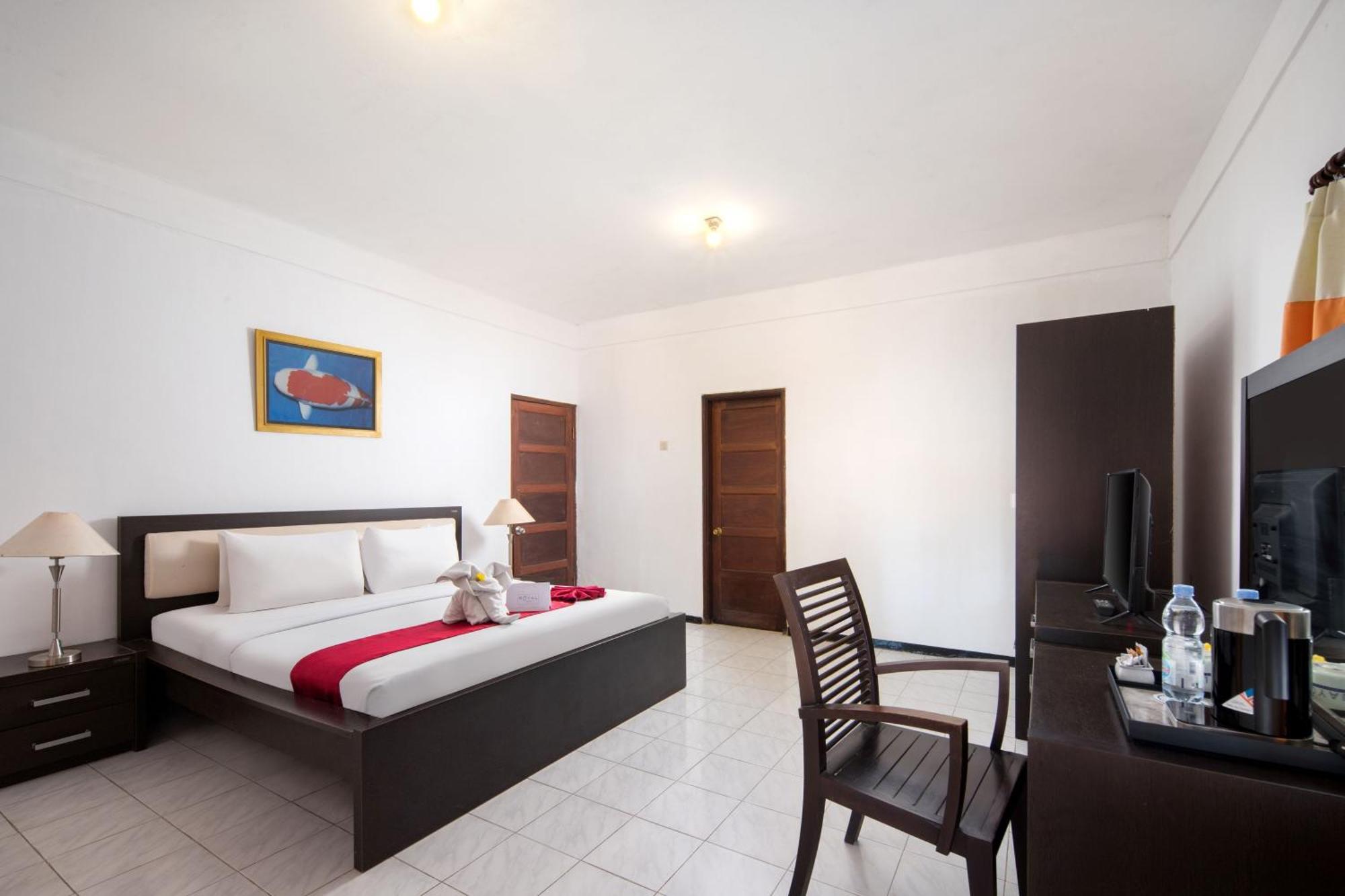 Royal Hotel And Villas טראוואס מראה חיצוני תמונה