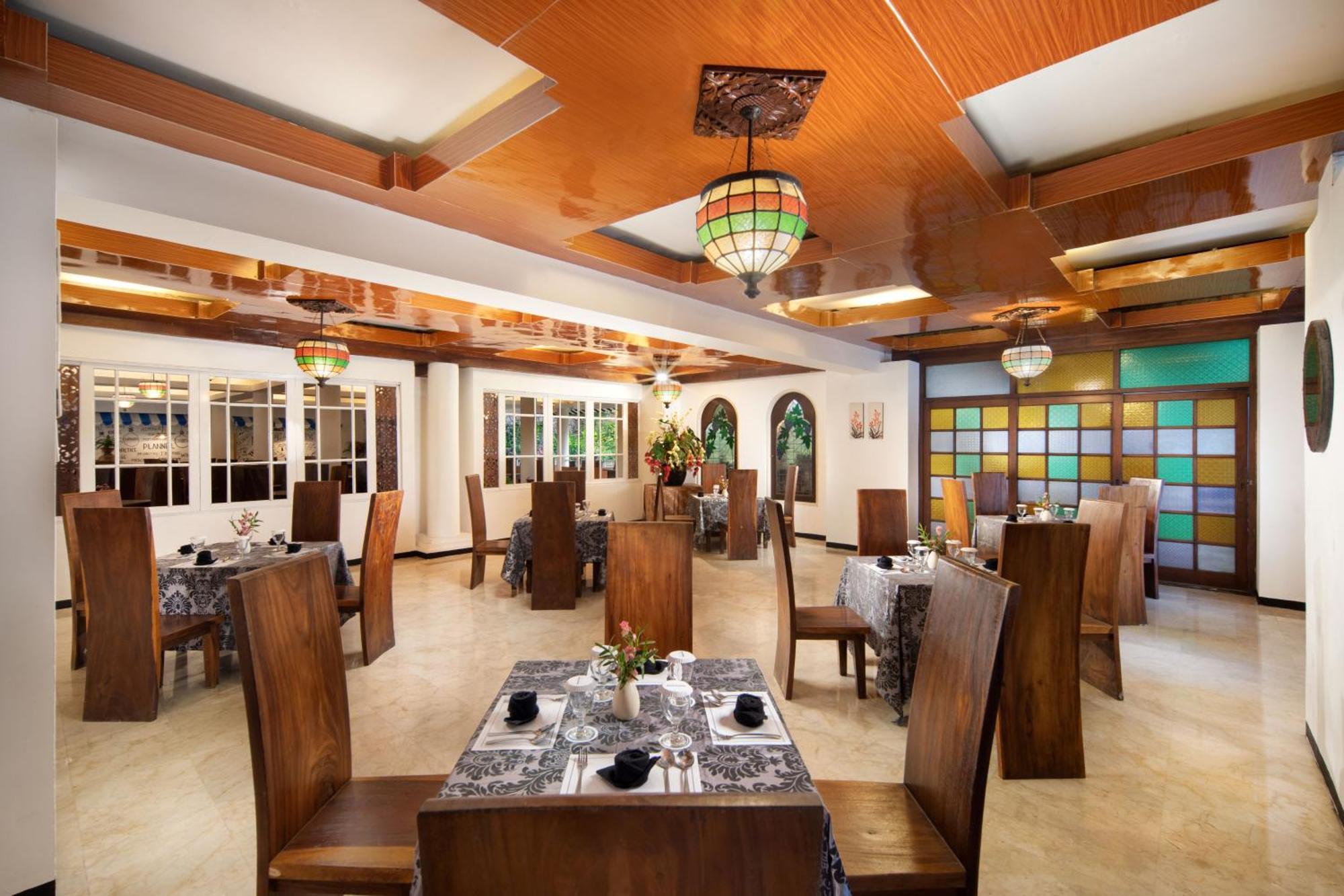 Royal Hotel And Villas טראוואס מראה חיצוני תמונה