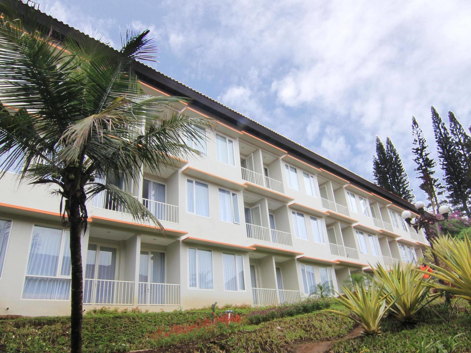 Royal Hotel And Villas טראוואס מראה חיצוני תמונה